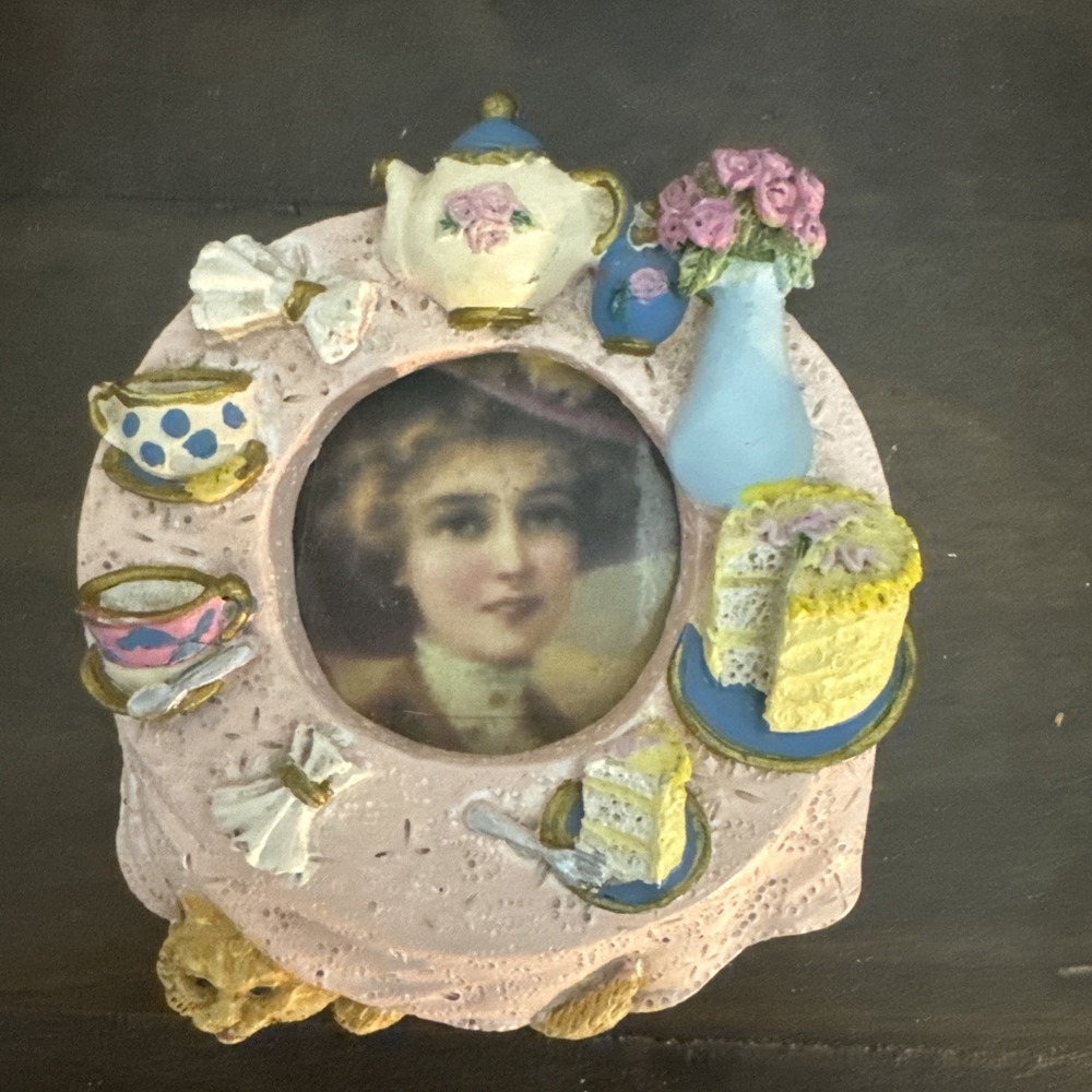 Vintage FIGI GRAPHICS 1996 Mini Tea Party  Sweets Cake FRAME Teapot Cat 1.5"